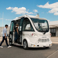NECとマクニカ、南紀白浜空港で自動運転車両「EVO」の走行実験 ローカル5Gも活用 「MR空港体験」モニター参加者が乗車可能