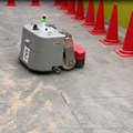 釘や粉じんなどを掃除する建設現場向けの自走ロボットを開発 大和ハウスグループ3社による建設現場の働き方改革