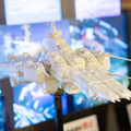 「超時空要塞マクロス展」レポート　全長70cmマクロス戦艦からロボットへ変形デモ写真を公開、合計4,600回トラブルなし！2023年春に横浜で公開