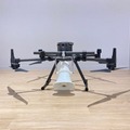ドローンが上空から応援メッセージを届ける「第10回神戸マラソン」でスピーカー搭載ドローンを活用