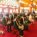 ソニー「アイボの七五三」を今年も神田明神で開催 約30体のaiboが揃って「二礼二拍手一礼」に挑戦!