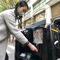 パナソニックの搬送ロボット「ハコボ」、丸の内でカプセルトイを自動販売中　2023年2月まで