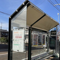 『太陽光発電設備＋蓄電池』で災害に強いスマートバス停を実現できるか 新潟県見附駅前・見附高校前で実証実験