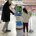 豊田スタジアムに13機のロボットが集結 愛知県サービスロボット社会実装推進事業「ARX」開催レポート(前編)「サービスロボット実証実験」編