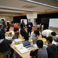 エリクソン、KDDIの社員が横浜市立箕輪小学校で授業 ロボット制御の基本、ロボット活用の重要性や将来的な応用の可能性を伝える