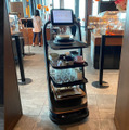 スタイリッシュなデザインの配膳・運搬ロボット「Delivery X1 アイリスエディション」販売開始　最大4段のトレーで大容量運搬に対応