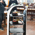 ネコ型配膳ロボット10台が同時フル稼働！ロボット向けに店内を改修した食事処「漁師料理 かなや」での稼働公開　DFA Robotics