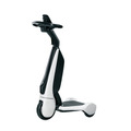 トヨタ 「歩く」をアシストするモビリティ「C+walk S」を発売　立ち乗り「C+walk T」、「C+pod」も一部改良
