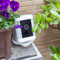 Amazon リング・ホームセキュリティカメラ「Spotlight Cam Plus」製品レビュー　バッテリーで設置が楽々、ライブ映像をスマホやEchoで確認