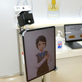 PLEN Roboticsとugo、寿司ロボのスズモフェアでコラボ　飲食店での受付・配席を自動化
