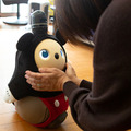 ミッキーマウス仕様「LOVOT」の魅力と癒し効果とは? 愛される家族型ロボットとの生活 リアル体験レビュー&実感レポート