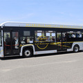 観光バスも電動仕様に　EVモーターズ・ジャパンが関西エリアでEV観光バスを初披露　運転士19名が試運転、乗客300名が試乗体験