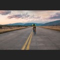 アドビ Photoshopに生成系AIモデル活用「ジェネレーティブ塗りつぶし」β追加　文字で指示してAIが画像を生成・補正　ネットに驚きの声多数
