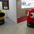 バンダイ、パックマン型ガシャポン空容器回収ロボット「ガシャドロイド」を東京おもちゃショーで公開　一般公開日は３台で登場予定