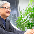 新作映画『SINGULA』堤幸彦監督に聞く「進化したAIが普及した未来はユートピアか? ディストピアか?」単独インタビュー