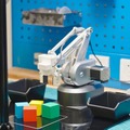 スイッチサイエンス、Elephant Robotics社の高精度ステッピングモーター搭載ロボットアーム『UltraArm P340』を販売開始