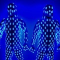 【世界初】人間を超える巨大ロボットアームのパフォーマンス作品を披露 テクノロジーによって拡張しゆく未来の身体性「Embodiment++」