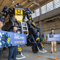 全高4.5mの搭乗できる変形ロボット「アーカックス」を公開　SFやアニメが現実に！まずは限定5台で販売開始　ツバメインダストリ