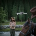 DJI、オールインワン型空撮ミニカメラドローン「Mini 4 Pro」を発表！全方向障害物検知で安定飛行、映像関連機能などを強化