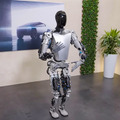 米テスラ、ヒューマノイドの最新動画を公開　ブロックの色を見分けて振り分けるソーティング作業や片脚立ちストレッチなどを修得