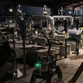 三菱重工業、プラント巡回点検防爆ロボット「EX ROVR」がENEOS大分製油所で連続稼働 引火性ガスが充満する環境にも対応