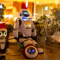 夜は「クラブ・ザ・ペッパー」に変身!ロボット、和食、DJ、音楽、ダンスが融合したエンタメ空間がオープン