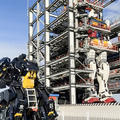 身長4.5m搭乗型ロボット「アーカックス」 ガンダムファクトリー横浜での公式動画を公開　搬入・デモ・夜間走行なども