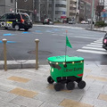 【速報】Uber Eatsが自動運転デリバリーロボットを導入！東京都内で料理の配達を6日から開始、実演走行を公開