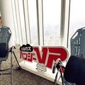 あべのハルカス展望台からバンジージャンプ?「ハルカスバンジーVR」の体験者数が2万人を突破 笑いと絶叫のリニューアル