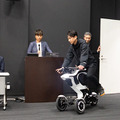 運転席と駆動ベースユニットが分離・合体！次世代3輪モビリティ「Raptor」発表　千葉工大fuRoとRDSの技術を融合
