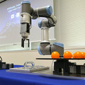 オリエンタルモーターが協働ロボット市場に本格進出　中空ロータリーアクチュエータが「UR+」に認証、外部旋回軸をロボットから直接制御可能