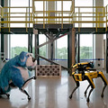 ボストン・ダイナミクスが大型犬ロボット「Sparkles」の動画を公開!「Spot」と共演して軽快にダンス