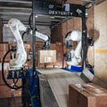佐川急便、開発中の『AI搭載荷積みロボット導入』実証実験の様子を公開、働き手不足の解消へ　特設サイトに第2弾コンテンツ掲載