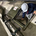 PayPayドーム内の通信基地局をソフトバンクが公開 立入禁止の基地局エリアを見学、ドーム球場の利点と課題 ミリ波の現状を聞く