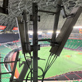 PayPayドーム内の通信基地局をソフトバンクが公開 立入禁止の基地局エリアを見学、ドーム球場の利点と課題 ミリ波の現状を聞く