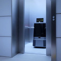 ヒョンデ 自律型駐車ロボットと自動搬送ロボットをオフィスビルに導入　EV自動充電ロボットも今秋導入へ　動画を公開