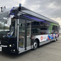 路面の特殊塗料に沿って自動走行　大阪・関西万博に向けた大型EVバスの自動運転の実証実験　レベル4の認可取得をめざす