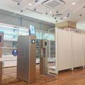 「ミニストップ ポケット」で手に取った商品をそのまま持ち帰れるレジのない店舗の実証を開始
