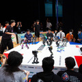 パンチや投げ技などで相手ロボットを倒す二足歩行ロボット格闘競技大会「ROBO-ONE」神奈川で9月21日～22日に開催