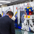 現代科学でビーム・サーベルは実現できる？ハロが乗った多脚型ロボットの操縦体験、横浜ガンダムの手でジャンケン「GUNDAM NEXT FUTURE SCIENCE展」内覧会レポート