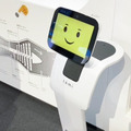 JALスカイミュージアムに自律走行するAI案内ロボット「temi」を導入　多言語で施設案内と展示説明の実証実験