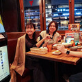 居酒屋でアバターと配膳ロボットを使って「完全リモート」の接客　遠隔からロボットでホールスタッフ業務　ワタミやDFAら