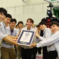 アルバルク東京所属、トヨタのAIバスケットボールロボット「CUE6」が2つ目のギネス世界記録を達成