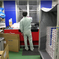 東亜DKKが狭山拠点にAutoStoreを導入。掘り下げで段数を稼ぎ、出荷荷待ち時間も短縮。多品種の部品管理を効率的に