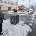 Hakobotが四輪駆動・四輪操舵の自動配送ロボットで雪道走行の実証実験へ　カスタムホイールとオフロードタイヤで雪道走破に臨む