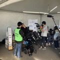 「トヨタイムズ」がコボリンの姿勢変換機能つきロボット電動車いす「ハイネル」を紹介　実証実験の様子を特集