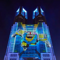 東京都庁の「ガンダム」プロジェクションマッピングついに開始！初日は約4000人が来場