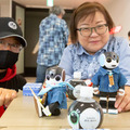 会場のロボホン全員でオーナーに感謝を込めてダンスを披露 「9周年記念 ロボホンスクールの参観日」参加レポート