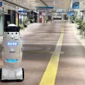 神戸地下街「さんちか」の警備役にロボット「SQ-2」がデビュー、実証実験を開始　安心して利用できる環境づくりへ