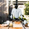 新型の汎用ヒューマノイドが家庭に溶け込む近未来の生活 Figure AIが量産を意識した新型モデルの動画を公開 海外やネットの反応は